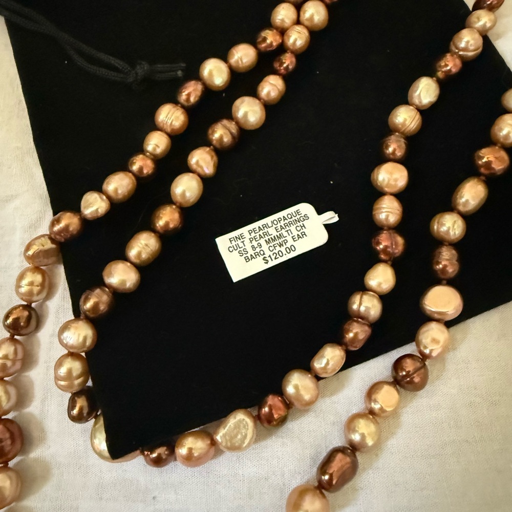 Macy's Elegant Baroque Pearl Necklace - Gold and Cream